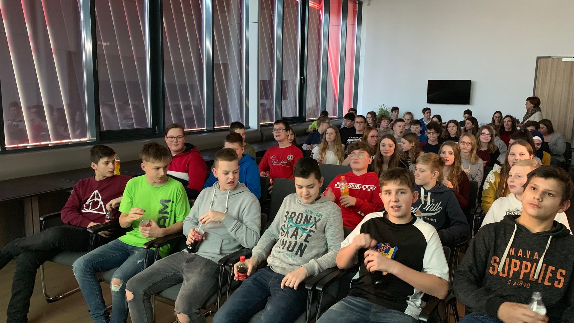 Company tour with the St. Leonhard/Forst secondary school