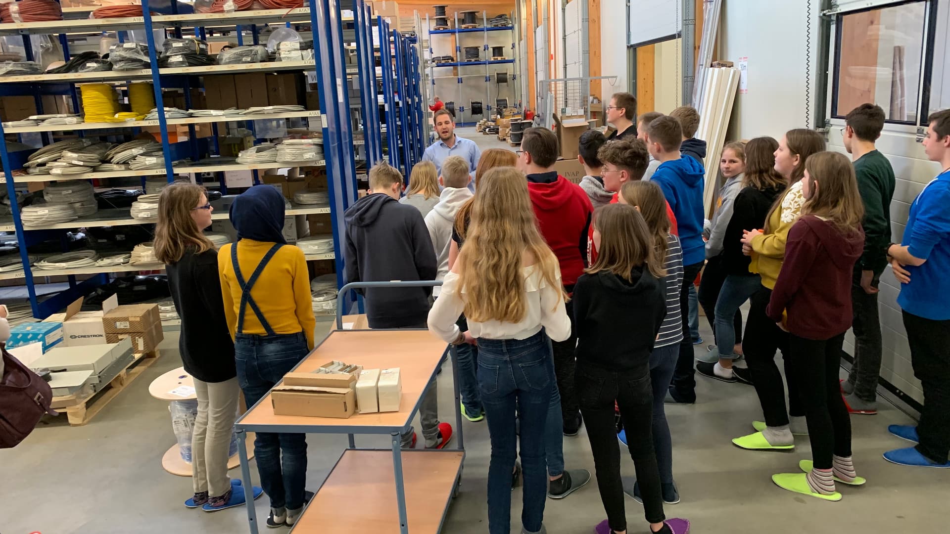 Company tour with the St. Leonhard/Forst secondary school