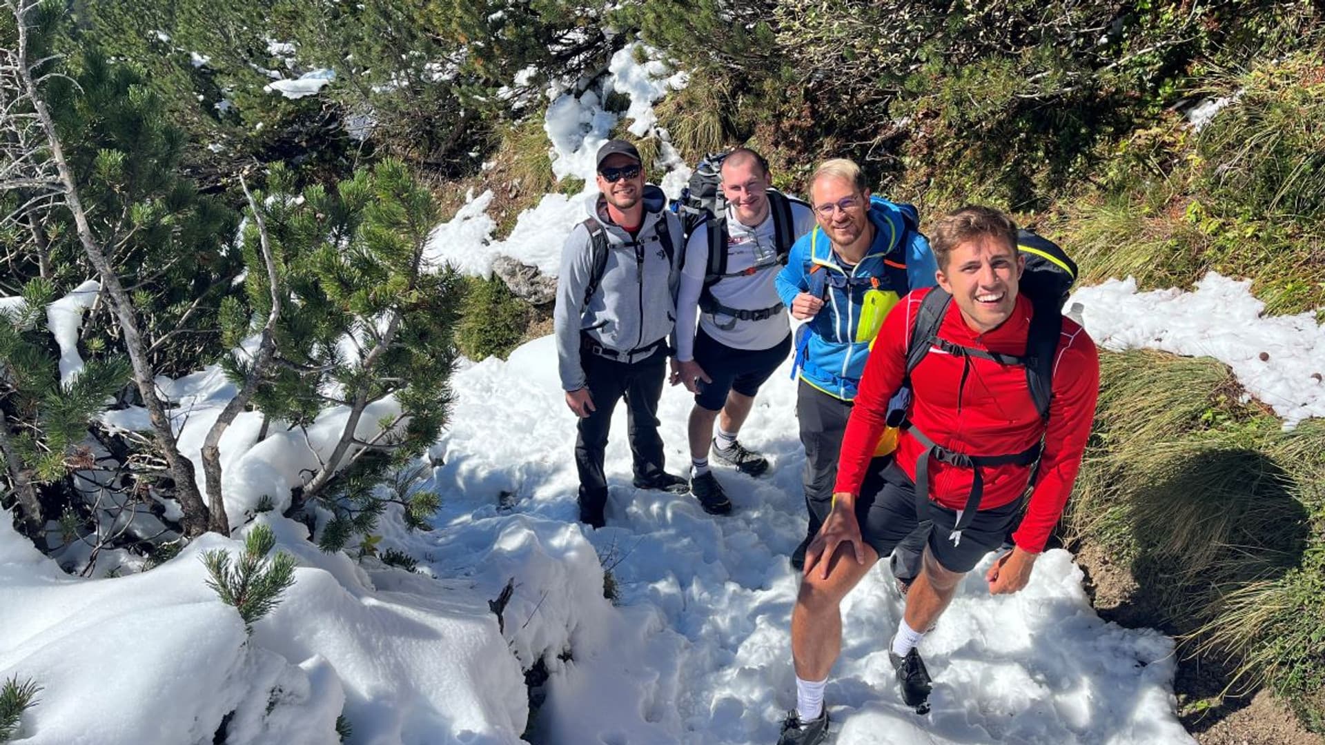 The mountain calls: technicians' hike 2022