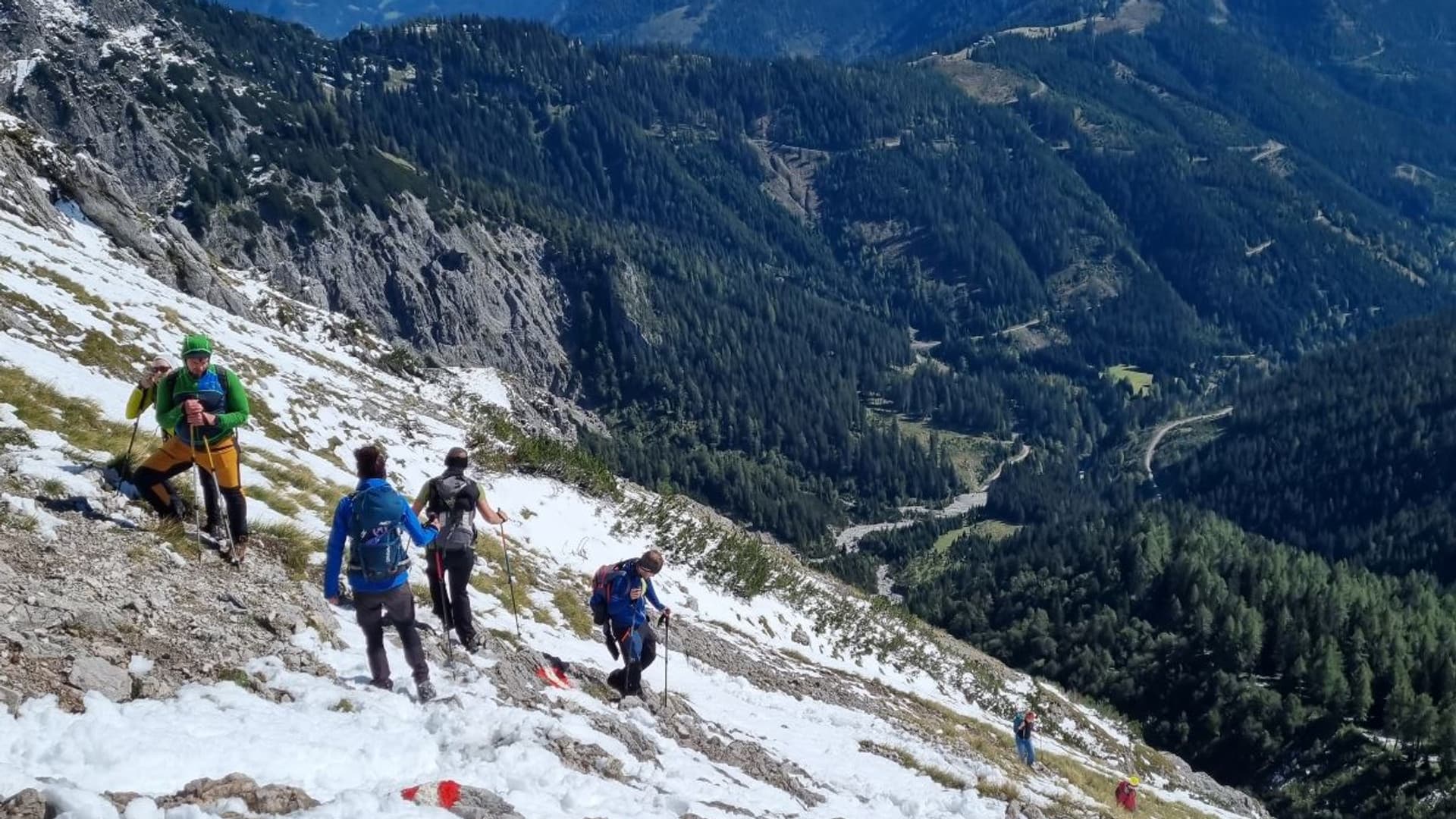 The mountain calls: technicians' hike 2022