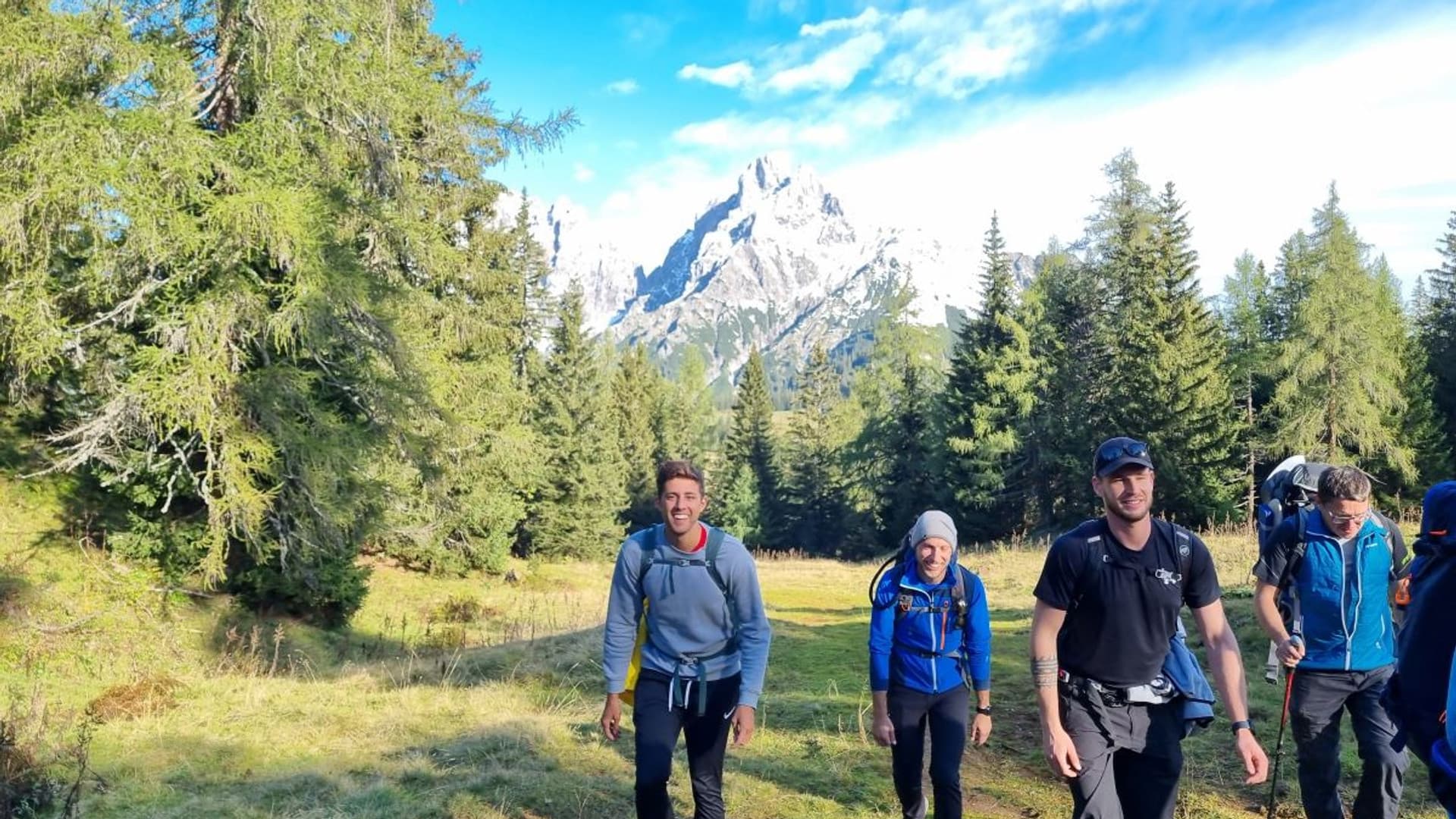 The mountain calls: technicians' hike 2022