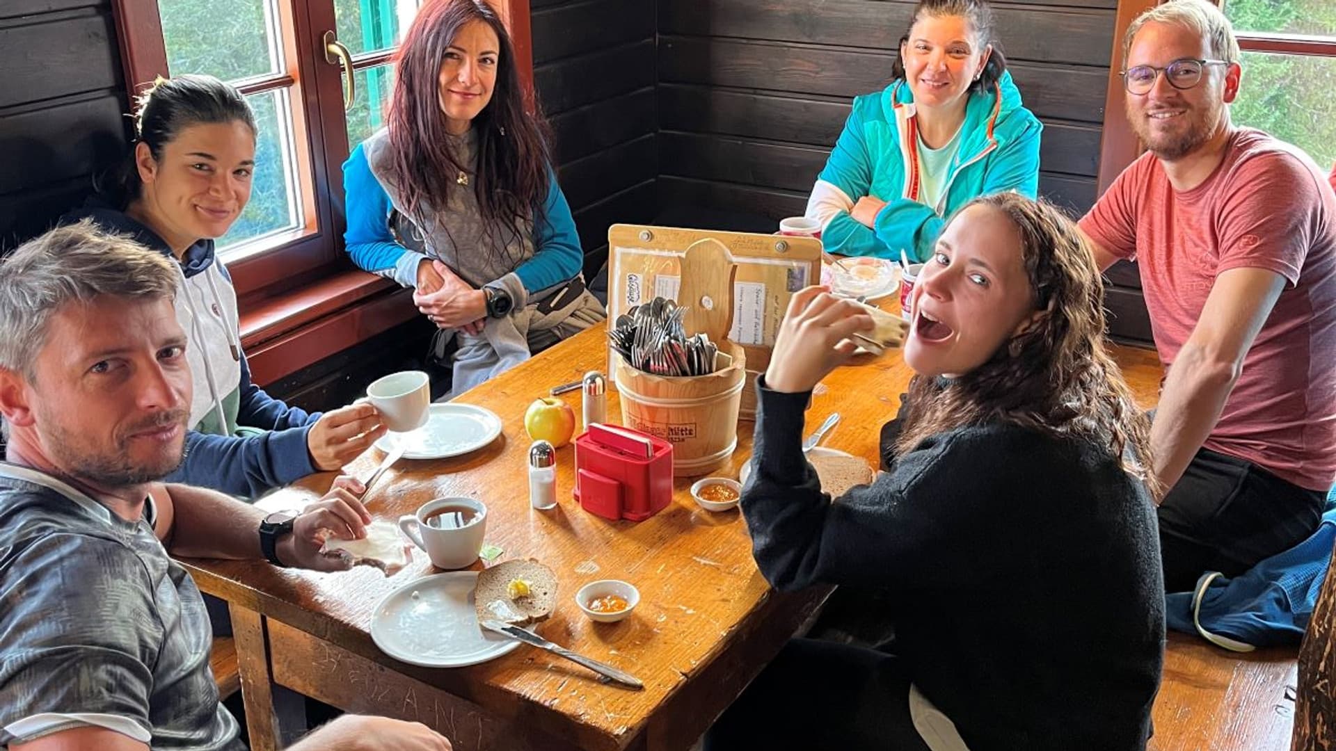 The mountain calls: technicians' hike 2022