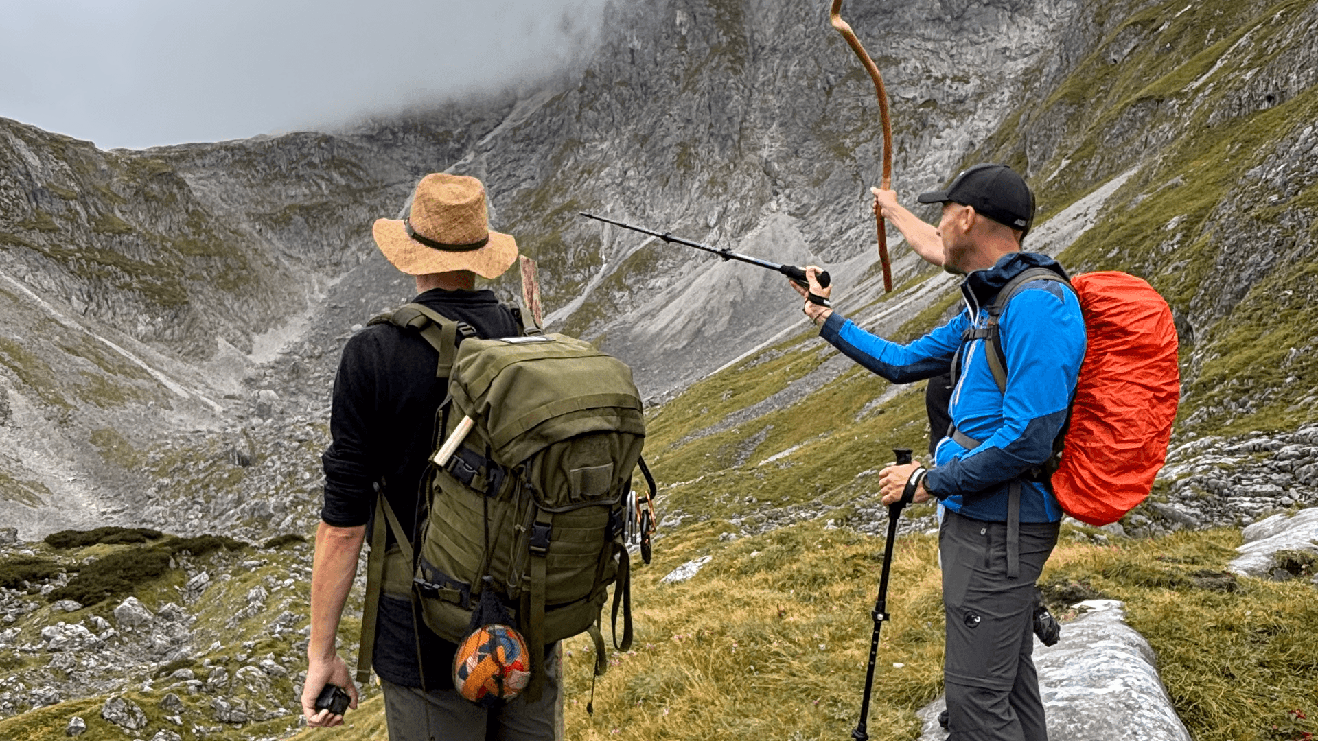 An (almost) rained-out company hiking day
