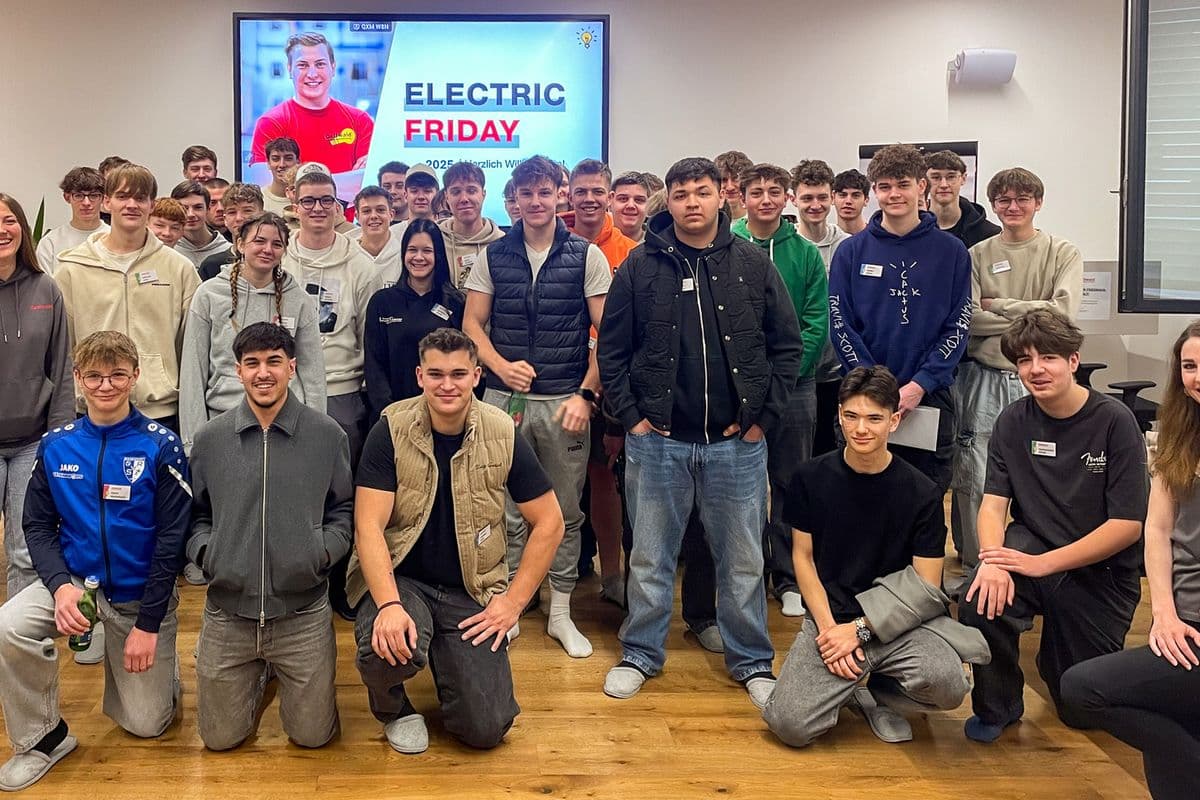 Electric Friday 2025 – apprentices under power