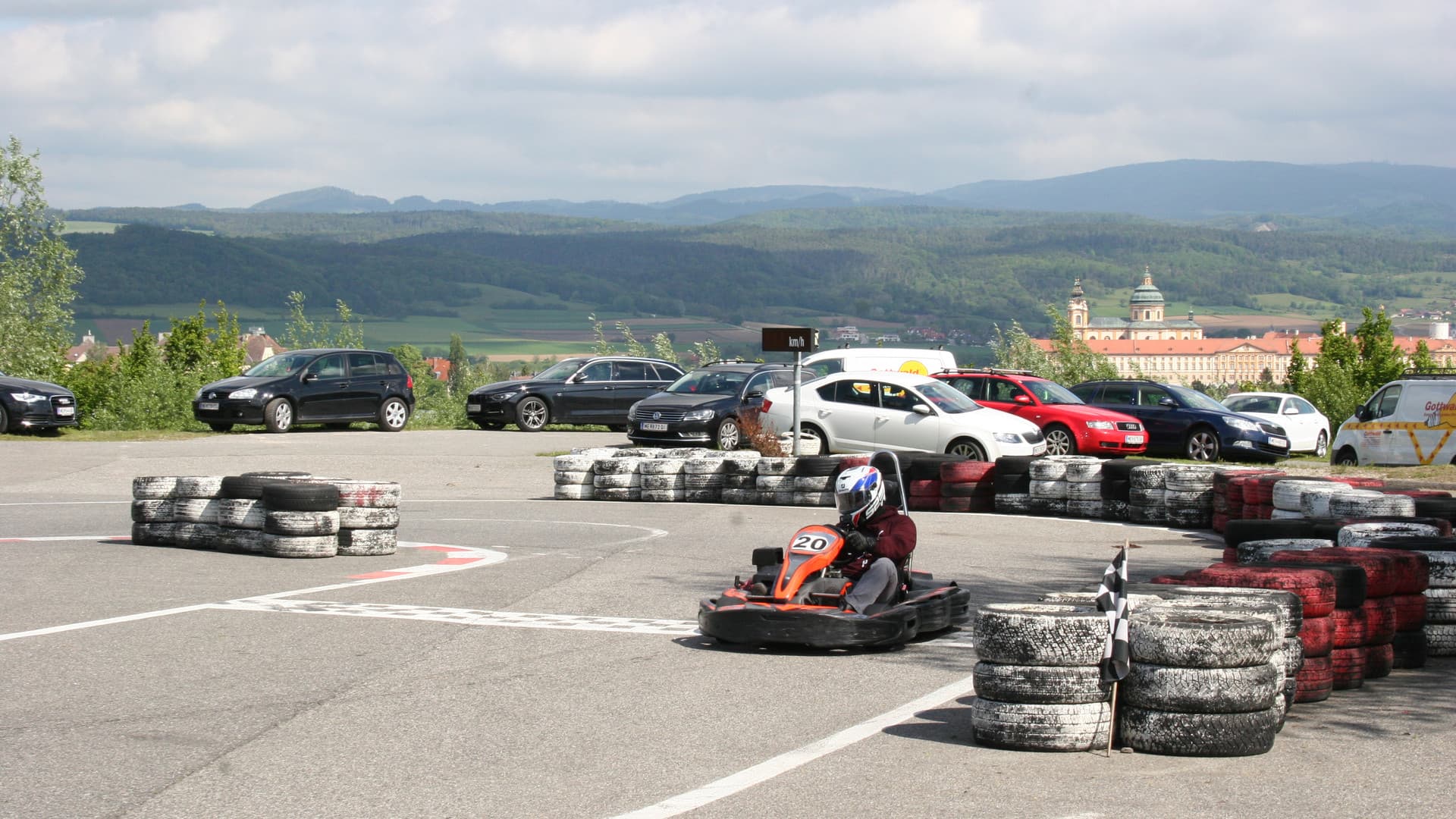 The first Gottwald fitters' go-kart race