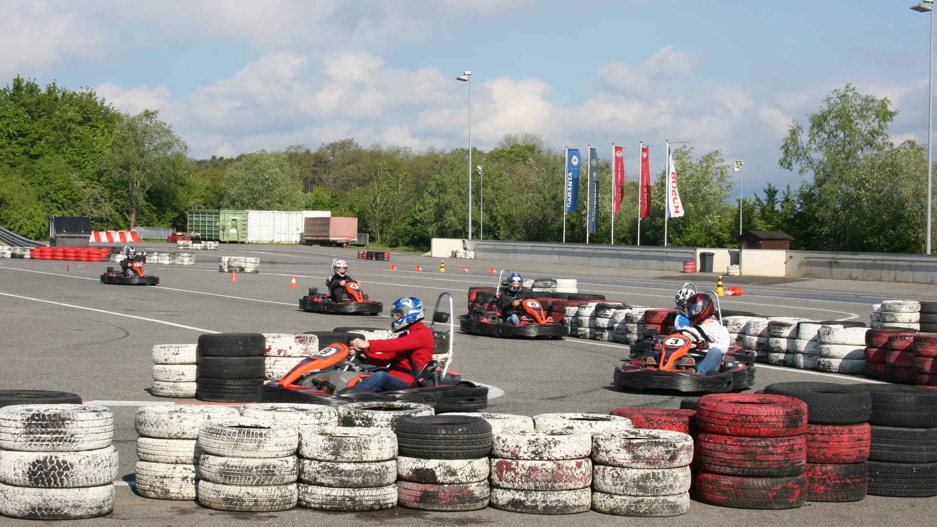 The first Gottwald fitters' go-kart race