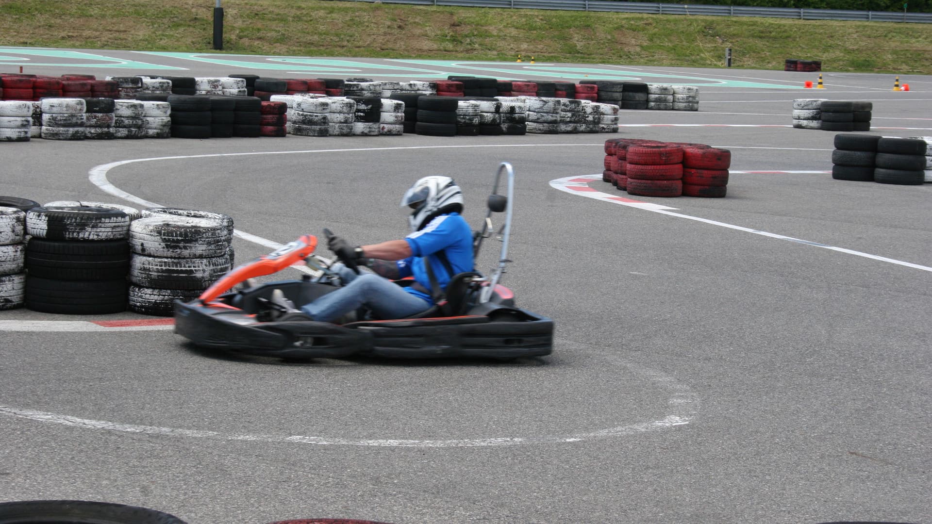 The first Gottwald fitters' go-kart race