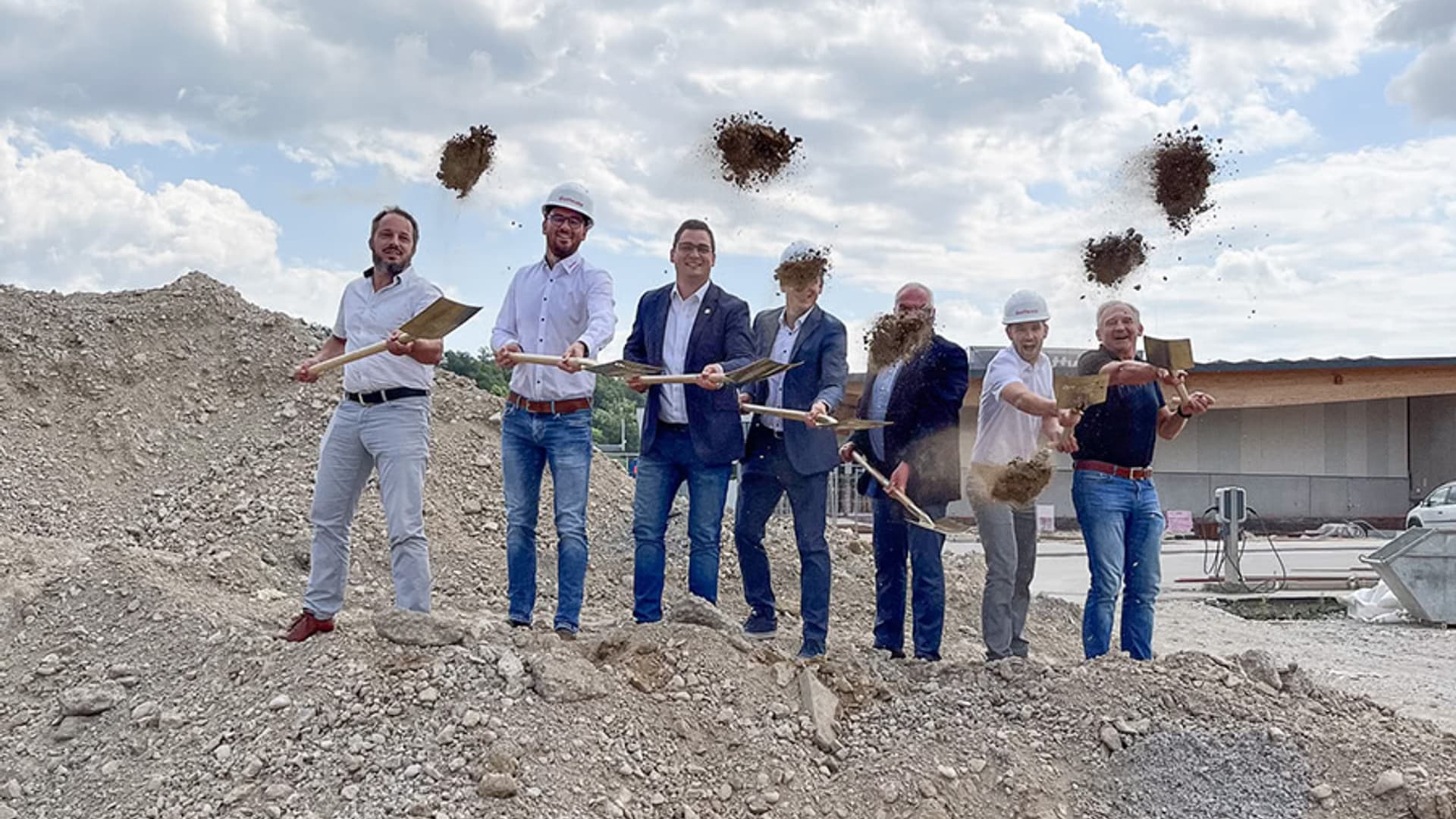 Ceremonial groundbreaking at the Melk site
