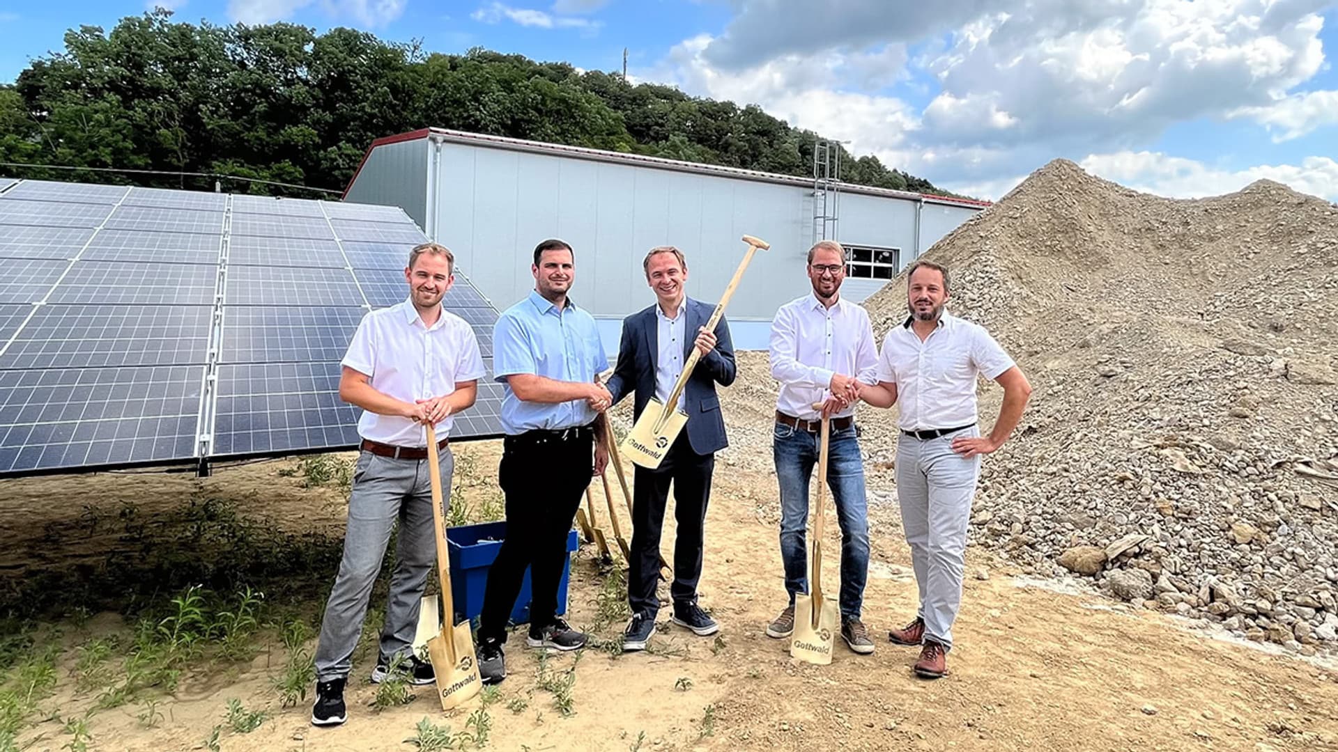 Ceremonial groundbreaking at the Melk site