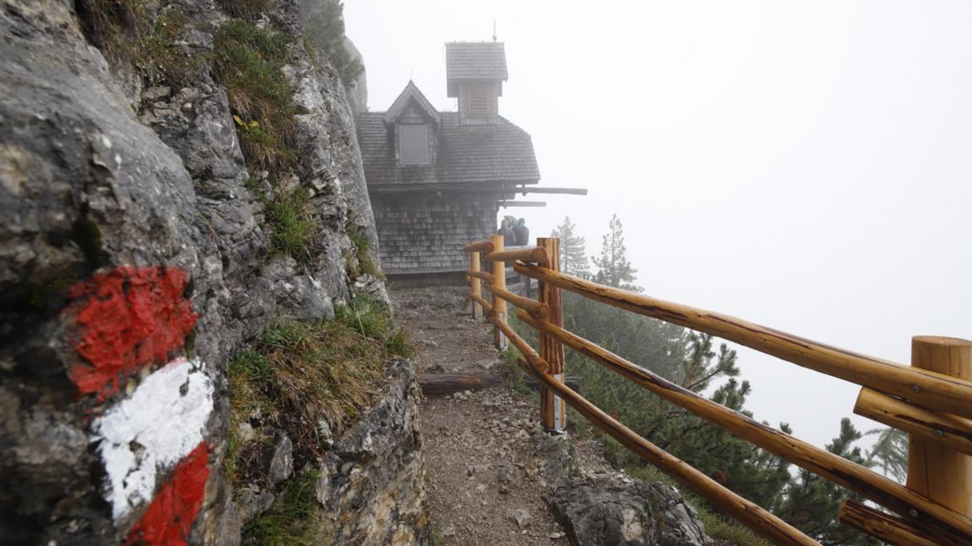 Company hike with Felix Gottwald