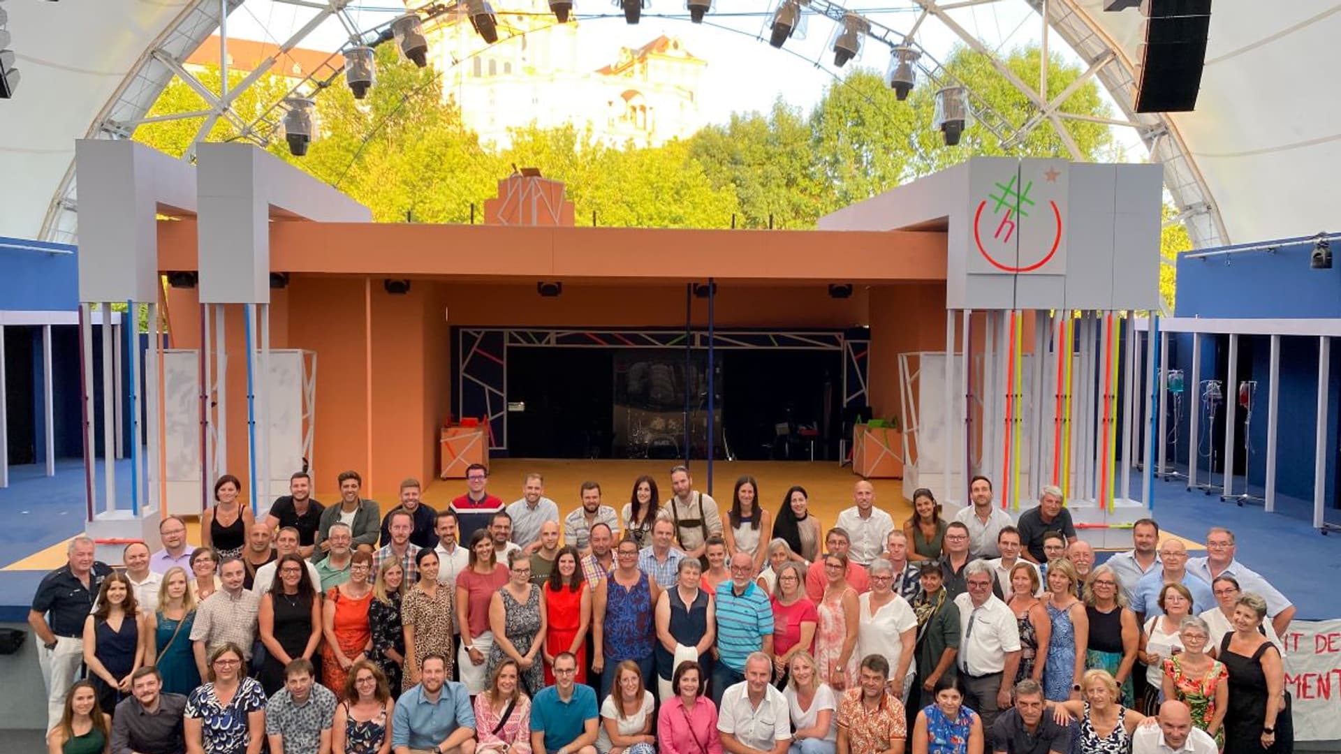 Shared experiences – culture in glorious weather