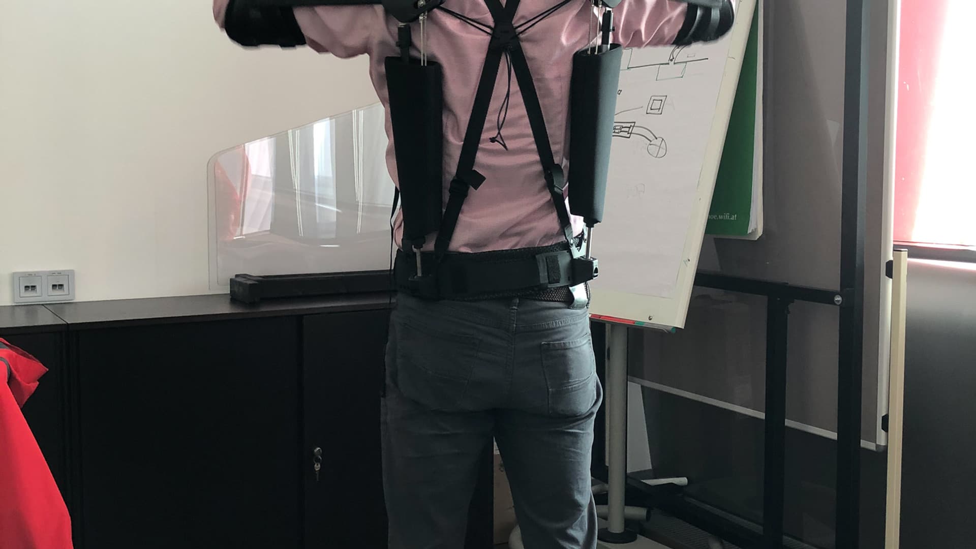 Visit to Hilti – demonstration and trial of overhead exoskeletons