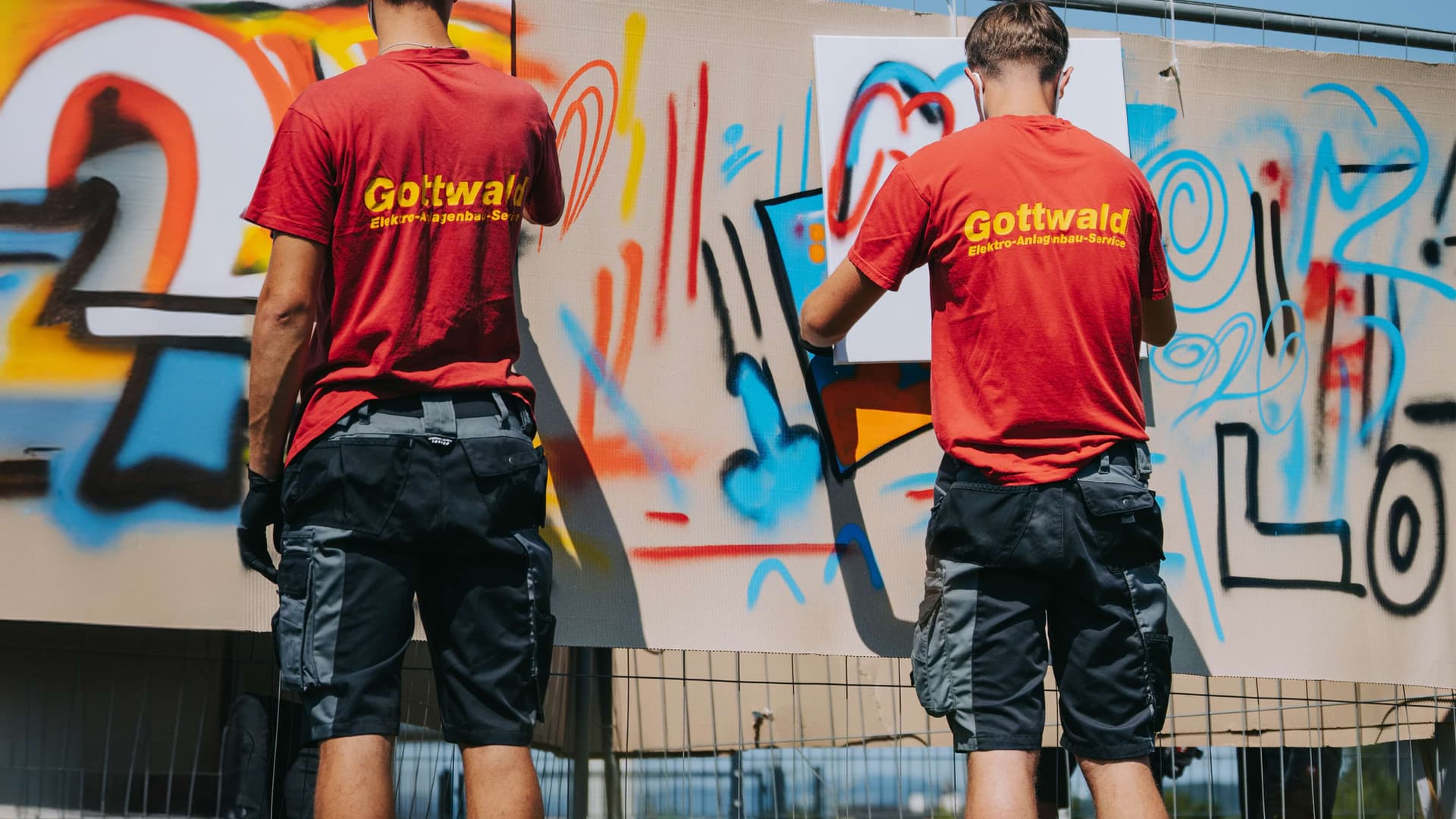 Apprentices help shape the new building at Gottwald