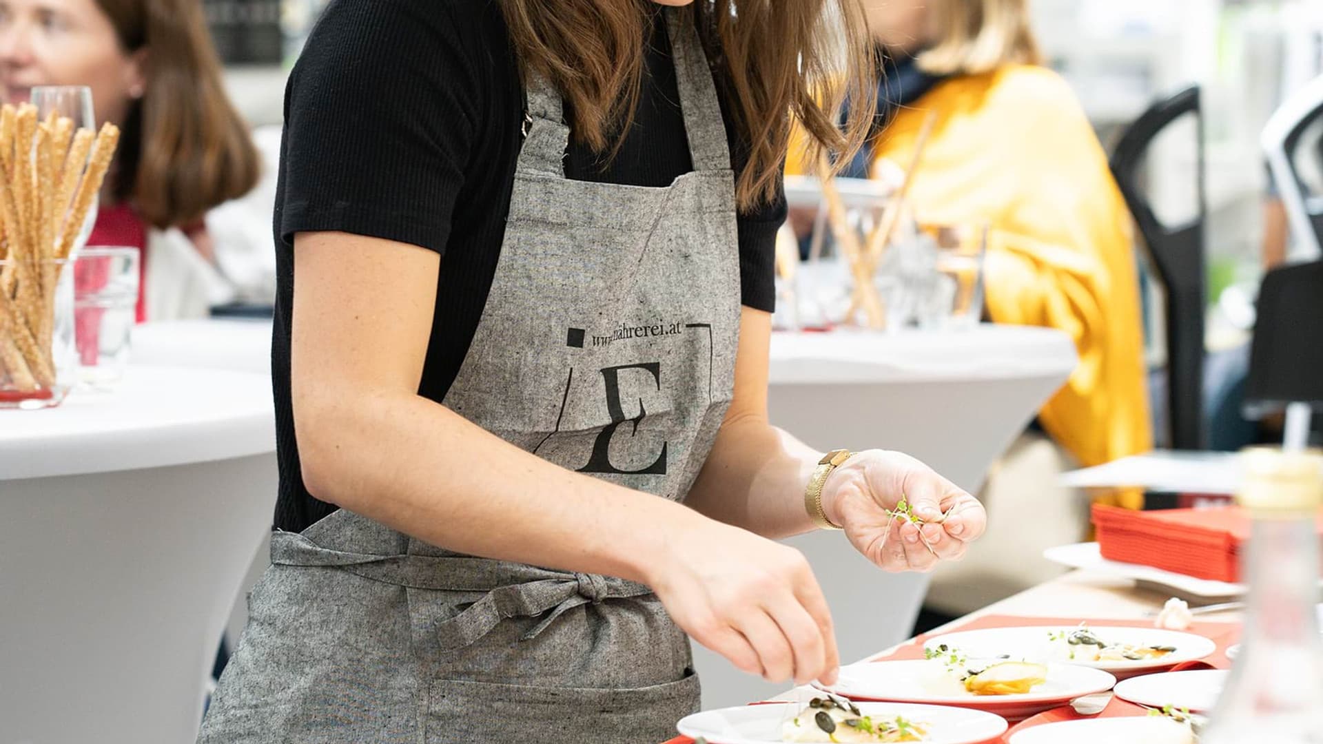 Live cooking show with the "Ernährerei"