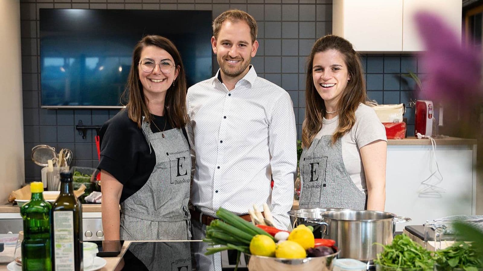 Live cooking show with the "Ernährerei"