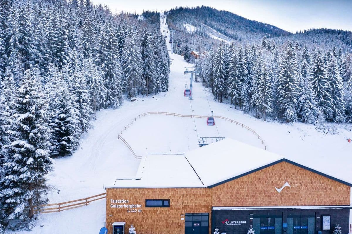Galsterbergbahn 10-seat gondola lift - image 1