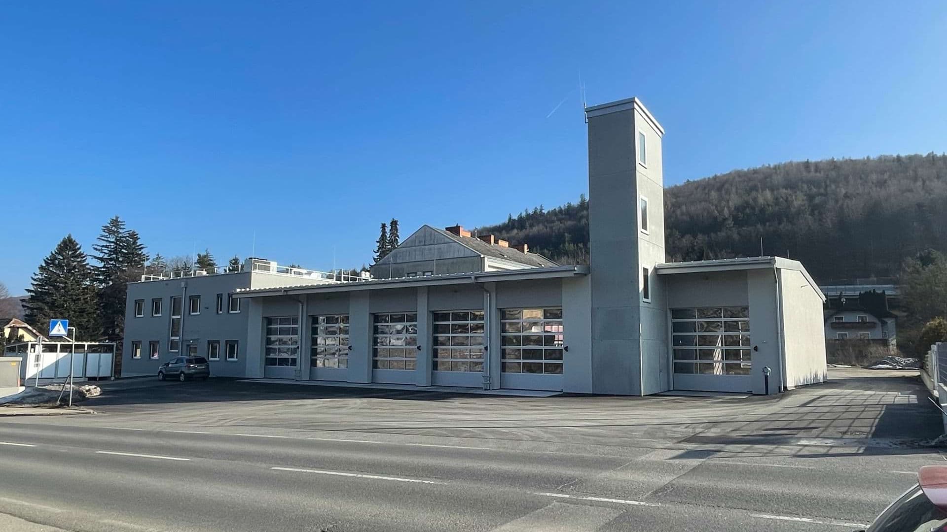 Pressbaum fire station