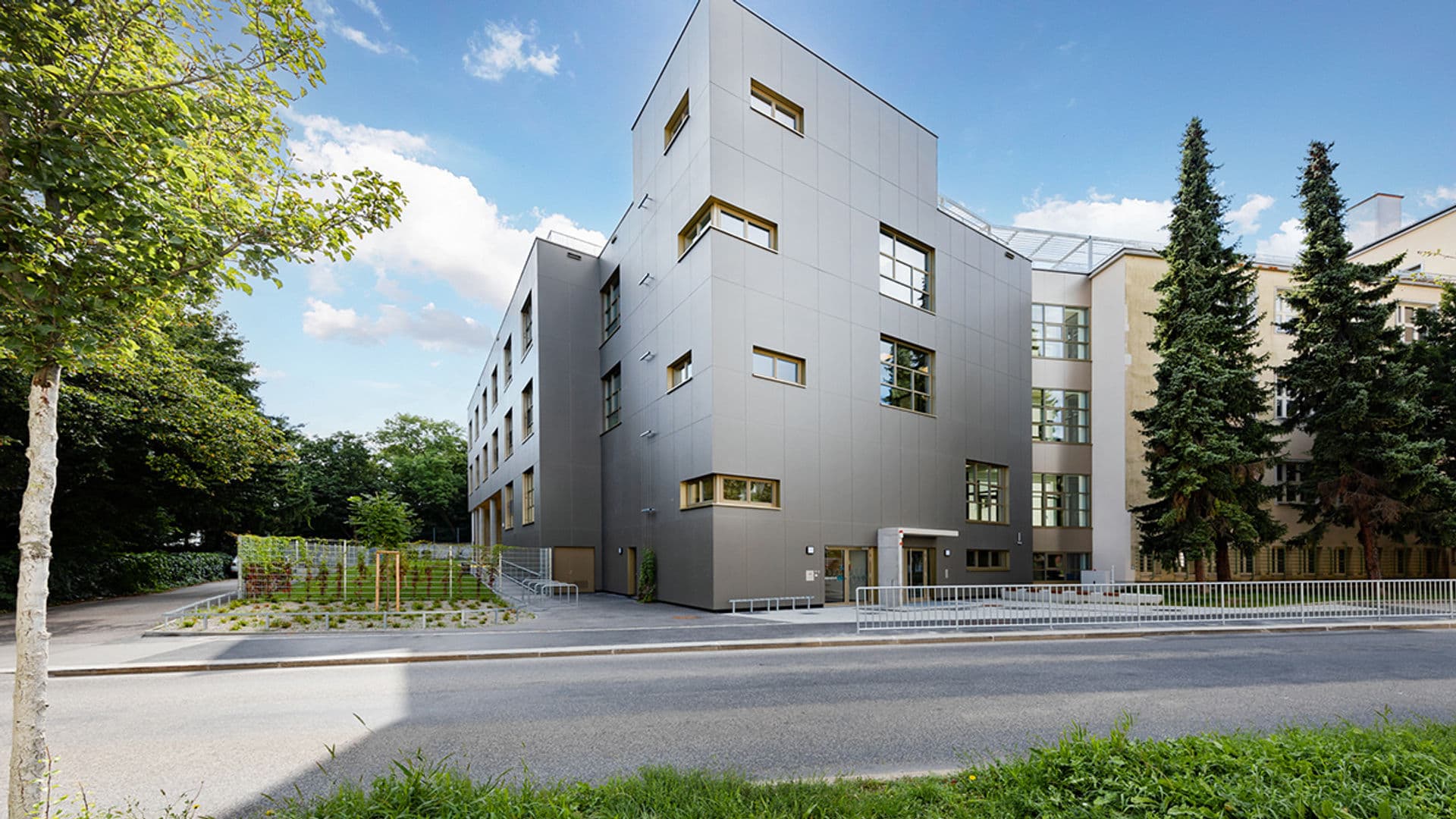School extension, Veitingergasse