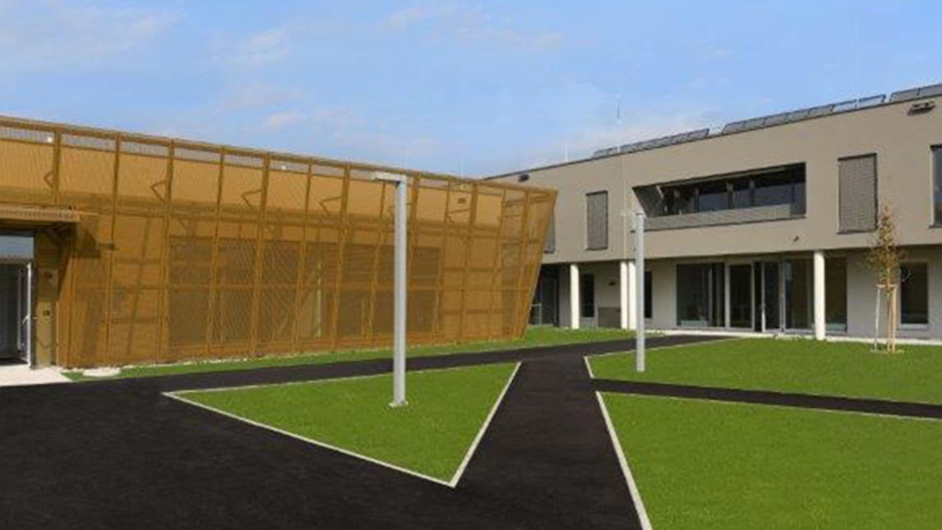 Task group building / airfield barracks, Wiener Neustadt