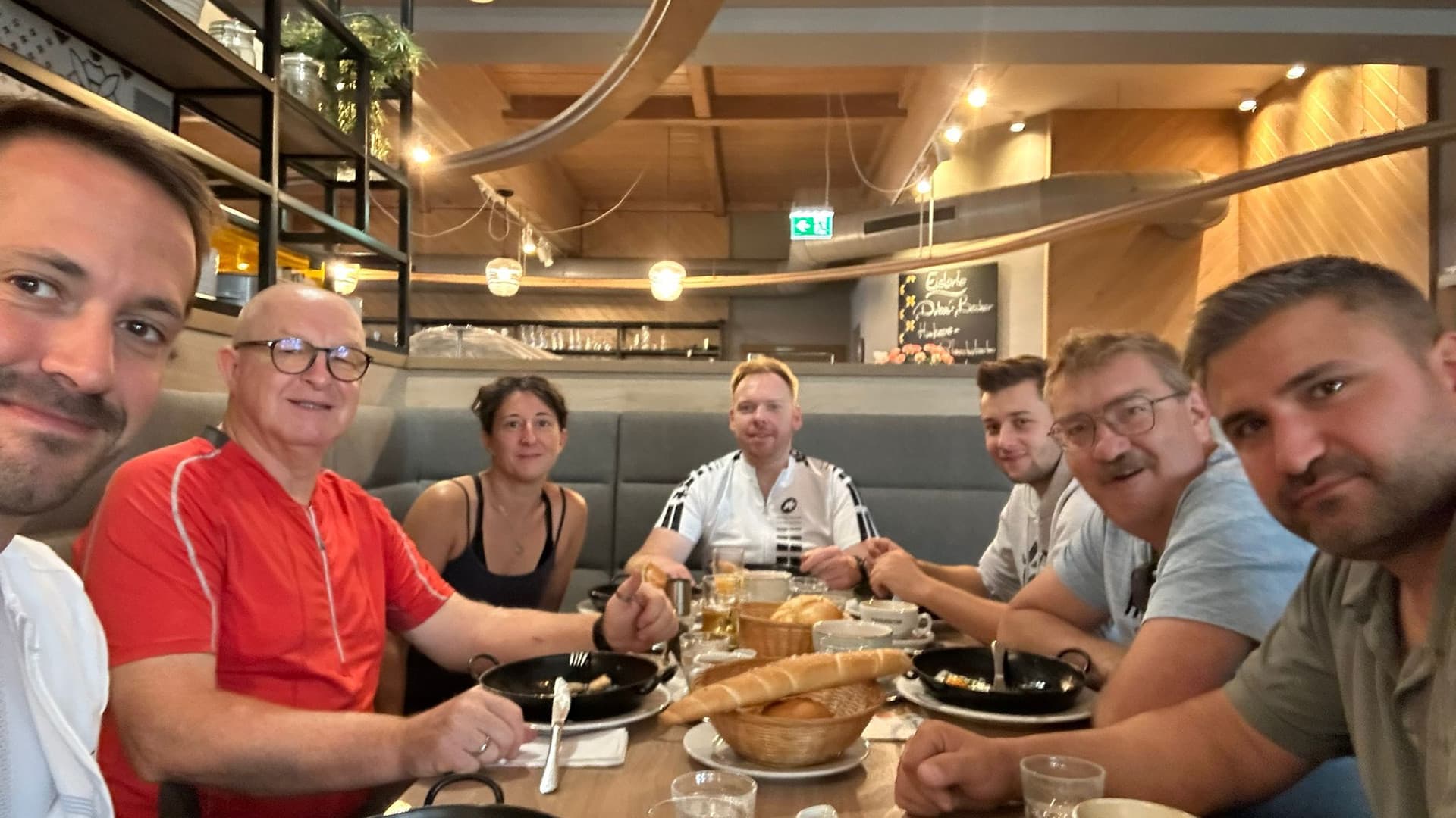 Tour de Neusiedl - a sporty team event for our Parndorf branch