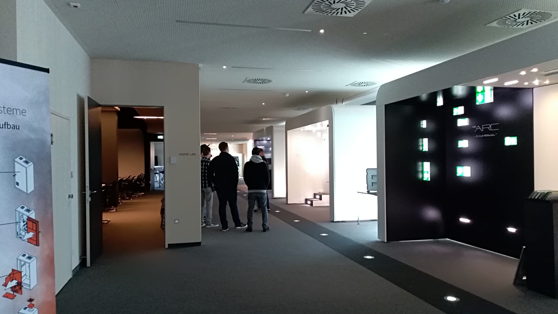 Our apprentices visiting din-Sicherheitstechnik in Linz