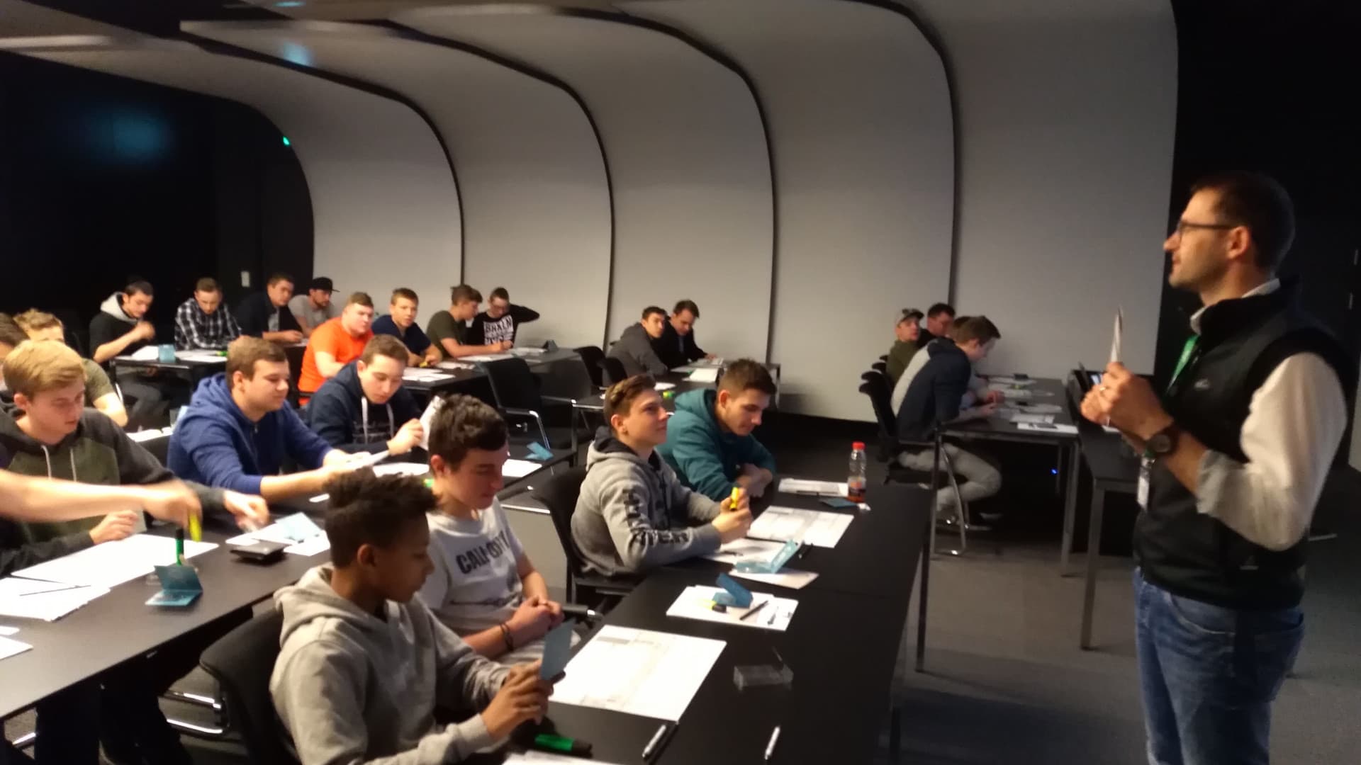 Our apprentices visiting din-Sicherheitstechnik in Linz