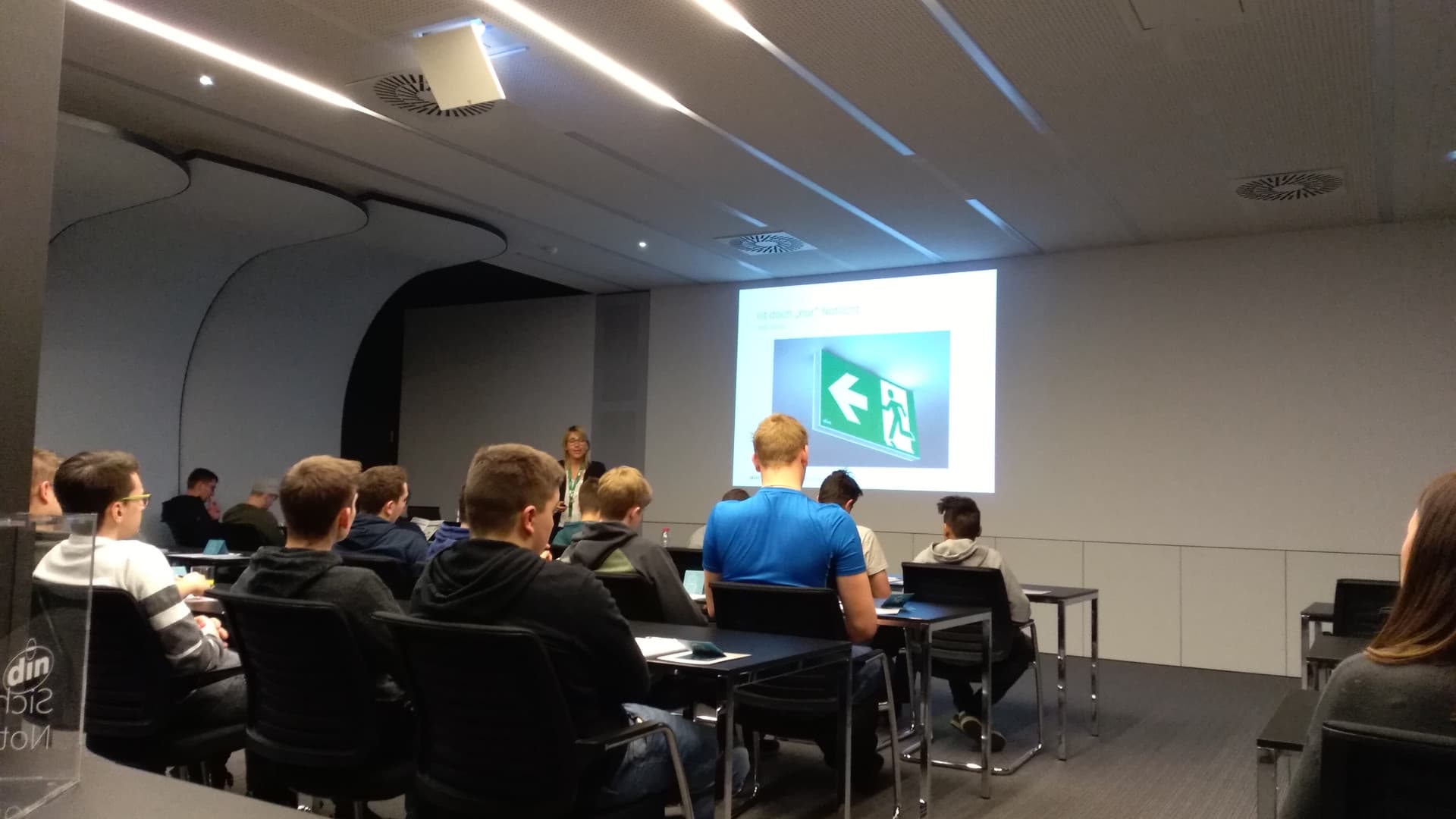 Our apprentices visiting din-Sicherheitstechnik in Linz