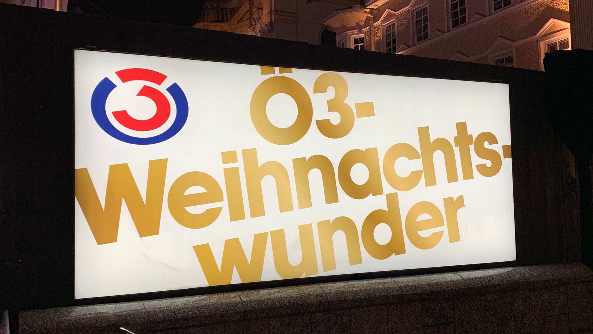 Donation to the Ö3 Christmas Miracle appeal